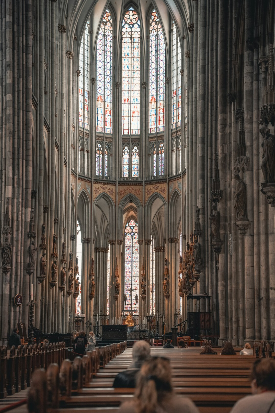 cologne cathedral interior