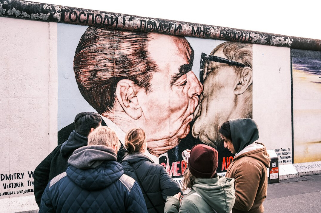 fall of berlin wall 1989